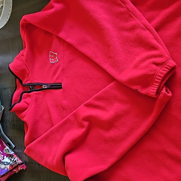 University of Wisconsin zipper sweater - Picture 2 of 3